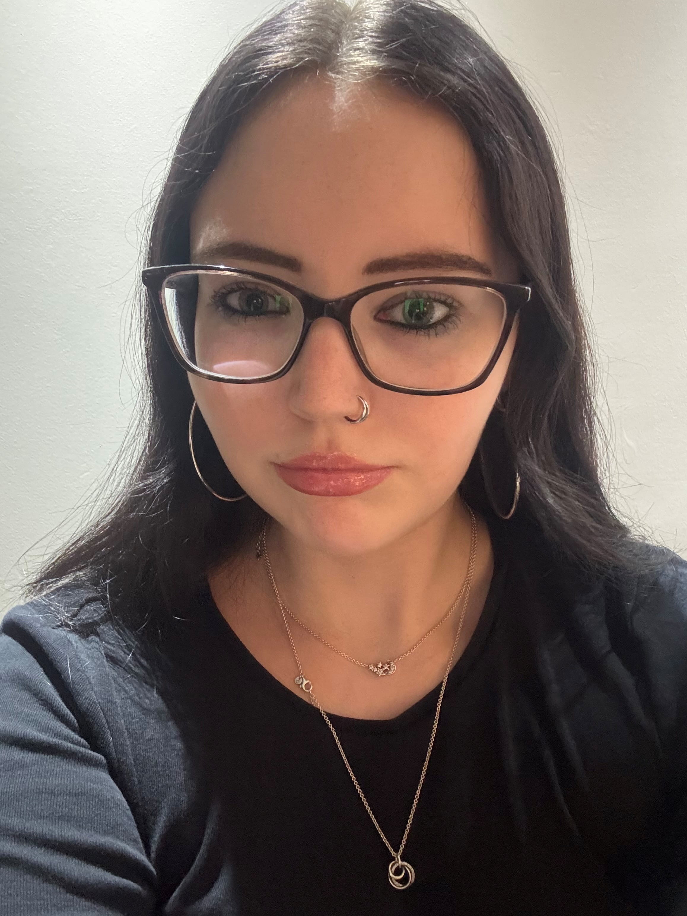 Author Evie Johnson