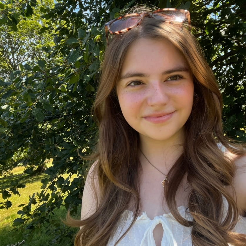 Author Isabelle Miller